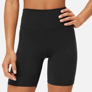 Outdoor Voices FreeForm 7” shorts